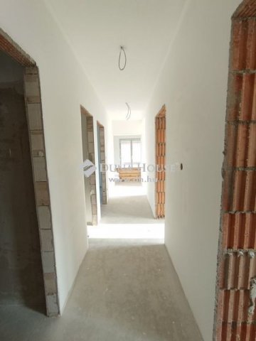 Eladó ikerház, Bényén 69 M Ft, 4 szobás / költözzbe.hu