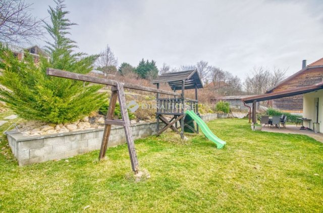 Eladó családi ház, Pilisszentkereszten 299 M Ft, 5 szobás