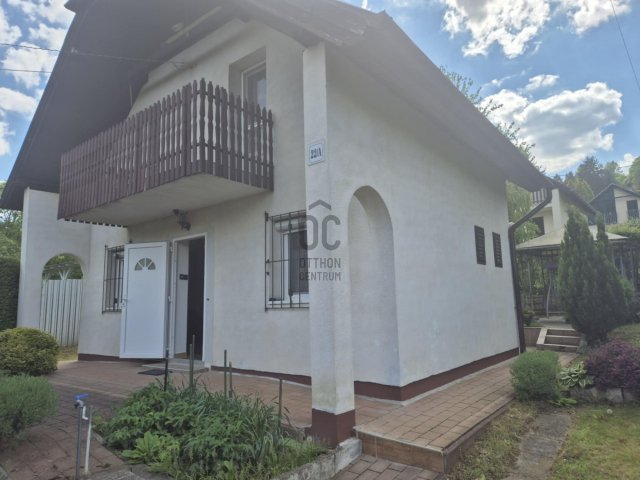 Eladó családi ház, Orfűn 74.99 M Ft, 3 szobás