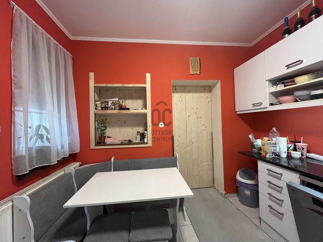 Eladó családi ház, Csökmőn 39.9 M Ft, 4 szobás