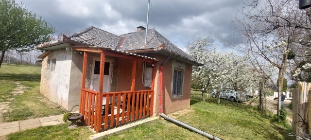 Eladó családi ház, Dombóváron 10.5 M Ft, 1+1 szobás