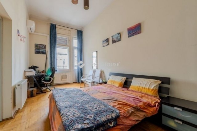 Eladó téglalakás, Budapesten, V. kerületben 165.9 M Ft, 3 szobás