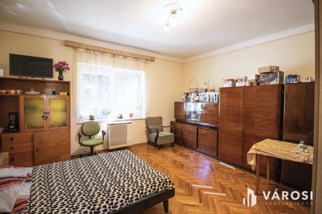 Eladó családi ház, Győrújbaráton 59 M Ft, 3 szobás
