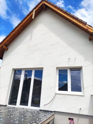 Eladó téglalakás, Fóton 84.5 M Ft, 1+3 szobás