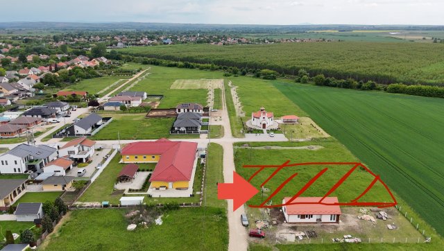 Eladó családi ház, Ongán 69 M Ft, 4 szobás