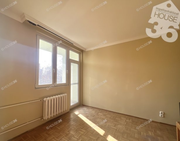 Eladó téglalakás, Kecskeméten 41.5 M Ft, 2 szobás