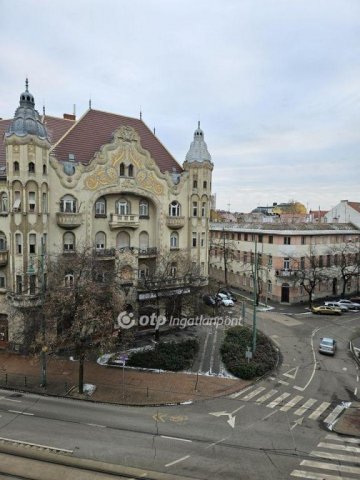 Eladó téglalakás, Szegeden 35 M Ft, 2 szobás