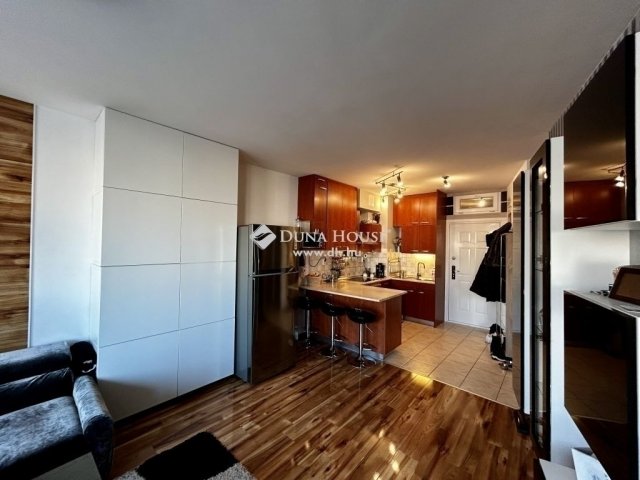 Eladó téglalakás, Budapesten, XXI. kerületben 63.9 M Ft