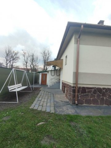 Eladó családi ház, Siófokon 114.9 M Ft, 4 szobás