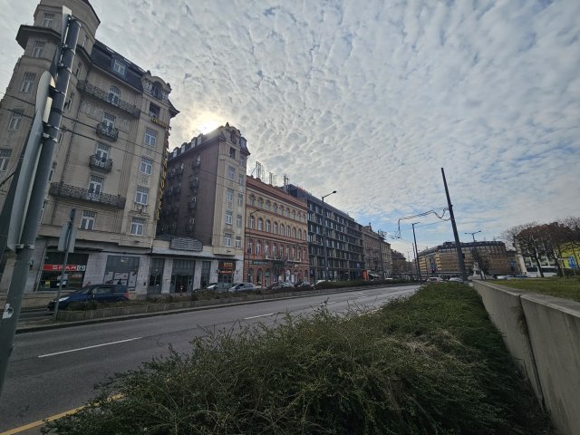 Eladó téglalakás, Budapesten, VIII. kerületben 54.9 M Ft