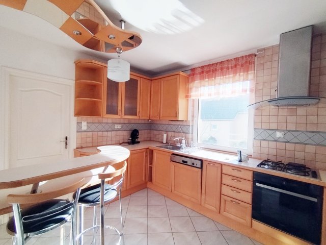 Eladó családi ház, Győrött 139 M Ft, 3+1 szobás