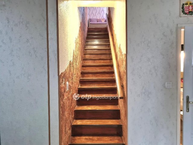 Eladó családi ház, Érden 165 M Ft, 4+1 szobás