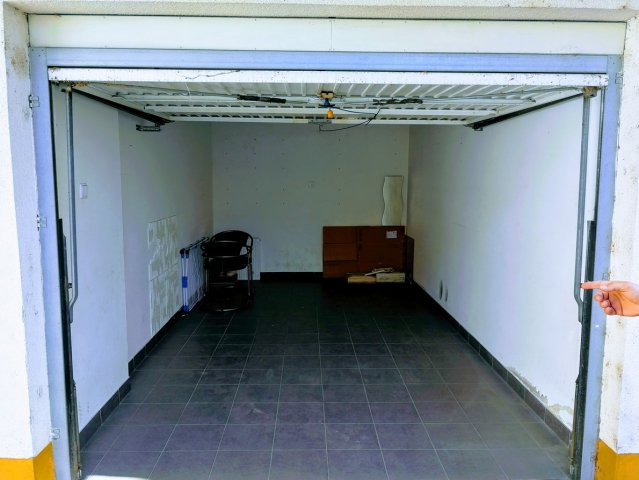 Eladó garázs, Debrecenben, Hajnal utcában 11.5 M Ft