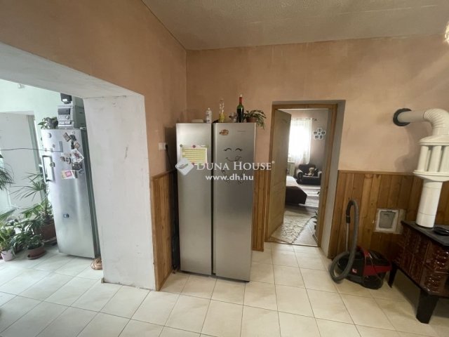 Eladó családi ház, Dabason 46.9 M Ft, 3 szobás