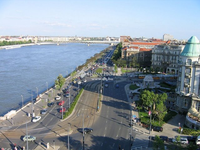 Eladó téglalakás, Budapesten, XI. kerületben 165 M Ft, 4 szobás