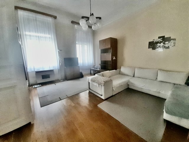 Eladó téglalakás, Budapesten, VI. kerületben 120 M Ft