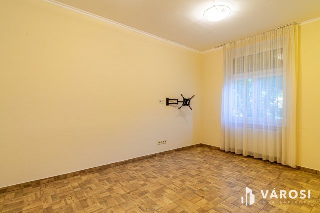 Kiadó téglalakás, albérlet, Szegeden 199 E Ft / hó, 2 szobás