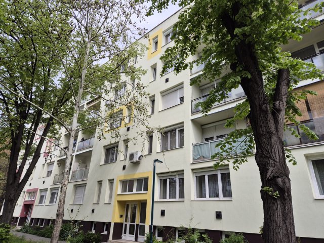 Eladó téglalakás, Budapesten, XIV. kerületben 64.9 M Ft