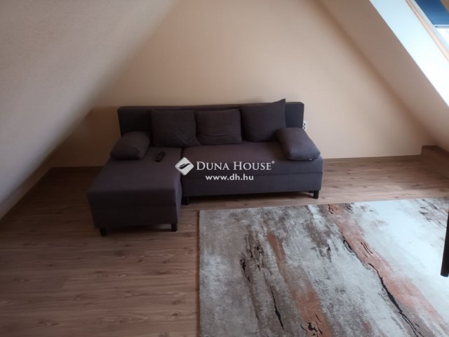 Eladó családi ház, Budapesten, X. kerületben 109 M Ft, 6 szobás