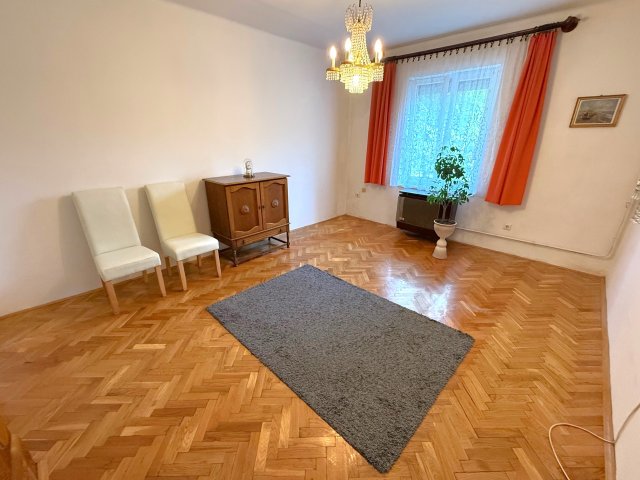 Eladó téglalakás, Pécsett, Feketegyémánt téren 24.9 M Ft