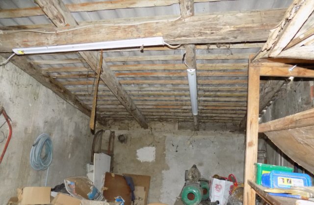 Eladó családi ház, Kisdorogon 2.6 M Ft, 1+1 szobás