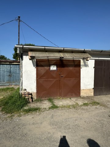 Eladó garázs, Komlón 3.6 M Ft / költözzbe.hu