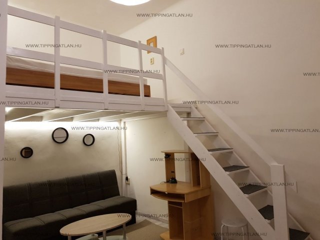 Eladó téglalakás, Budapesten, VI. kerületben 36.8 M Ft, 1 szobás