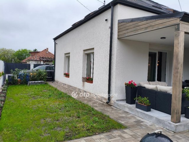 Eladó ikerház, Dunaharasztin 97 M Ft, 5 szobás