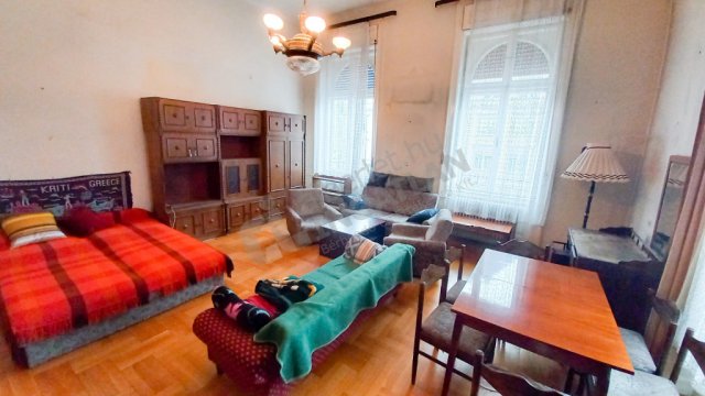 Kiadó téglalakás, albérlet, Budapesten, VI. kerületben