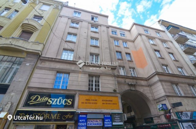 Eladó téglalakás, Budapesten, V. kerületben, Régi posta utcában