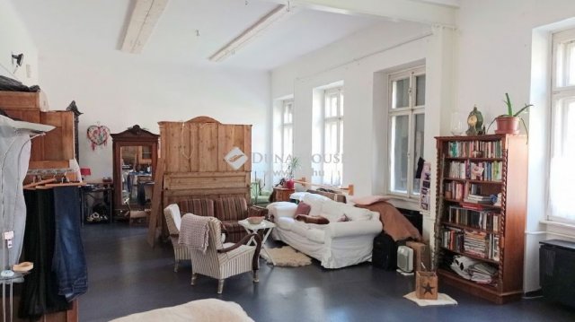 Eladó téglalakás, Zalaegerszegen 42 M Ft, 1 szobás