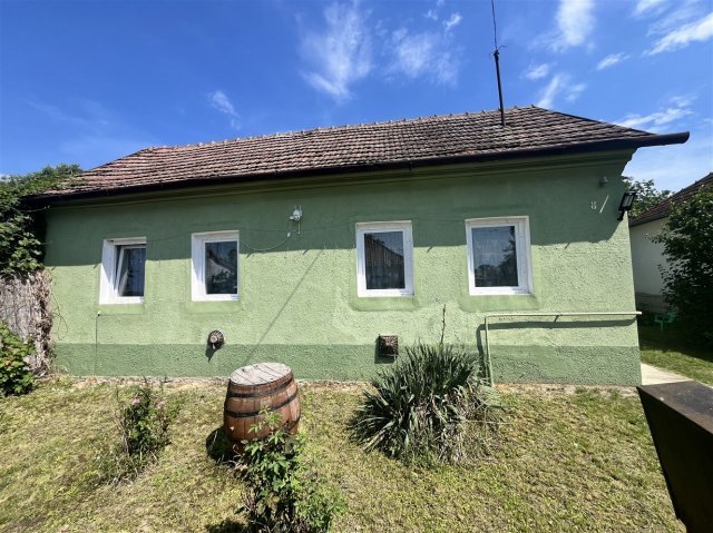 Eladó családi ház, Sarkadon 9.5 M Ft, 3 szobás