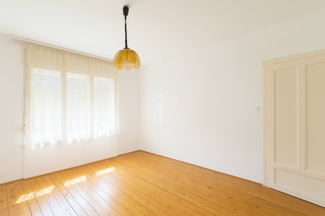 Eladó családi ház, Budapesten, IV. kerületben 169 M Ft, 6 szobás