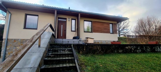 Eladó családi ház, Pécsett, Kispostavölgyi úton 87 M Ft