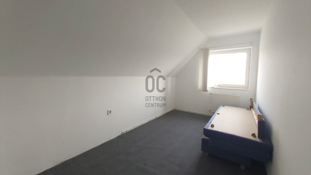 Eladó családi ház, Szűcsin 24.9 M Ft, 5 szobás