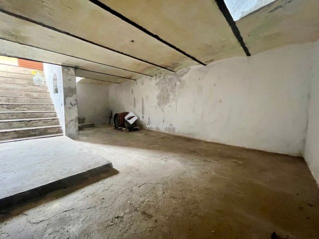 Eladó családi ház, Barcson 35 M Ft, 4 szobás