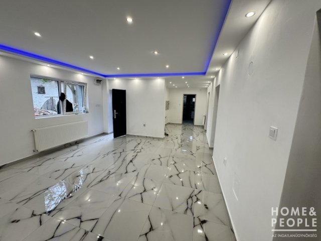 Eladó családi ház, Hódmezővásárhelyen 58 M Ft, 4 szobás