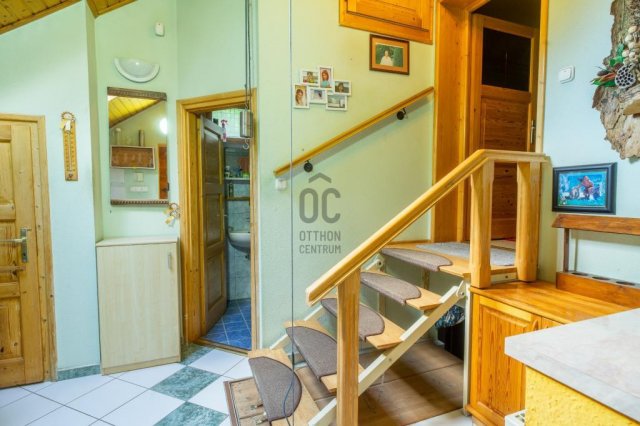 Eladó családi ház, Cegléden 34.9 M Ft, 2 szobás