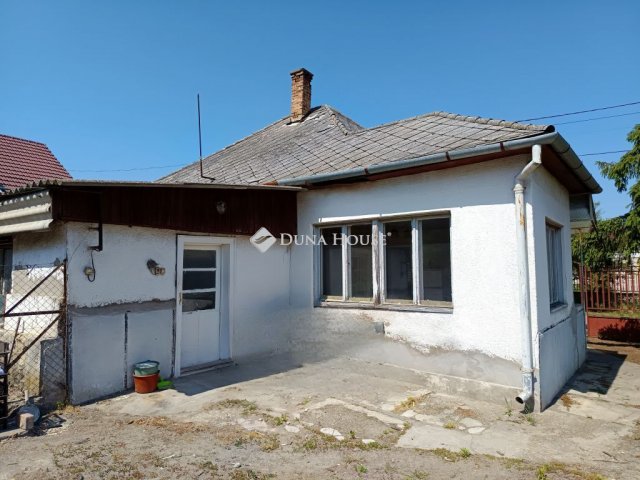 Eladó családi ház, Nagykátán 27.9 M Ft, 2 szobás