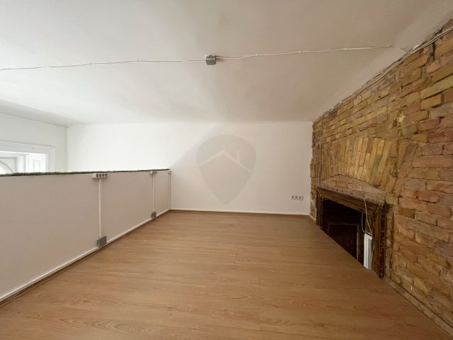 Eladó téglalakás, Budapesten, VI. kerületben 67.9 M Ft