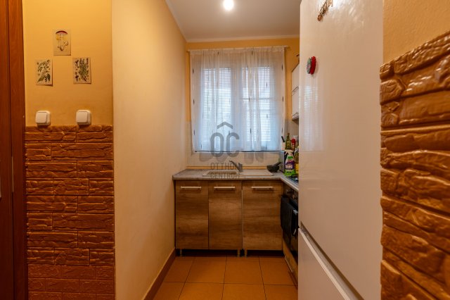 Eladó családi ház, Székesfehérvárott 64 M Ft, 4 szobás