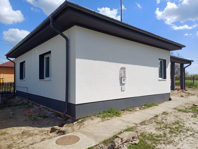 Eladó családi ház, Nyíregyházán 48.9 M Ft, 3 szobás