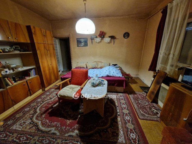 Eladó családi ház, Ináncson 9.99 M Ft, 2 szobás