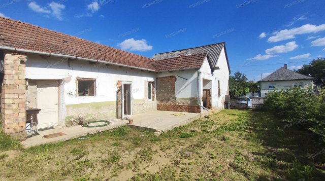 Eladó családi ház, Nyírmeggyesen 19.999 M Ft, 2 szobás