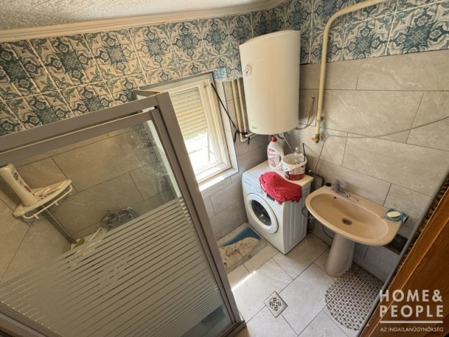 Eladó családi ház, Hódmezővásárhelyen 30 M Ft, 2 szobás