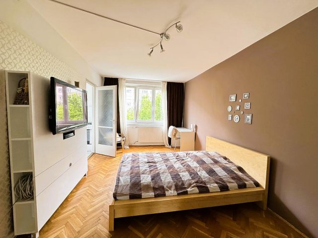 Eladó panellakás, Budapesten, III. kerületben 78.9 M Ft, 3 szobás