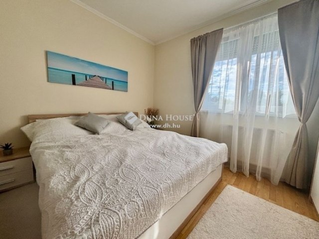 Eladó téglalakás, Budapesten, XVIII. kerületben 86.9 M Ft