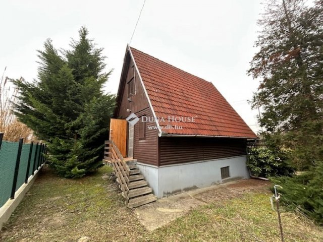 Eladó nyaraló, Ráckevén 29.9 M Ft, 3 szobás