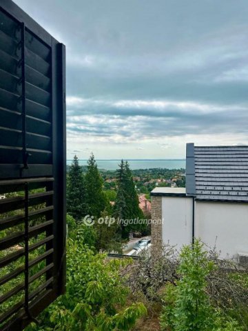 Eladó nyaraló, Csopakon 60 M Ft, 1+2 szobás