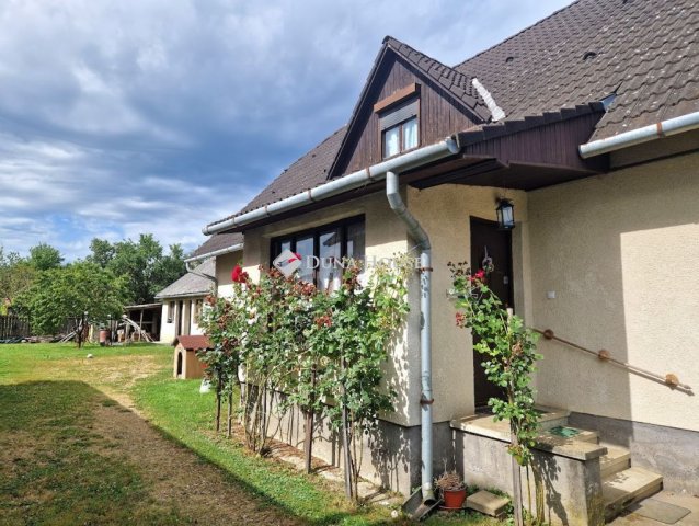 Eladó családi ház, Lentiben 49 M Ft, 5 szobás